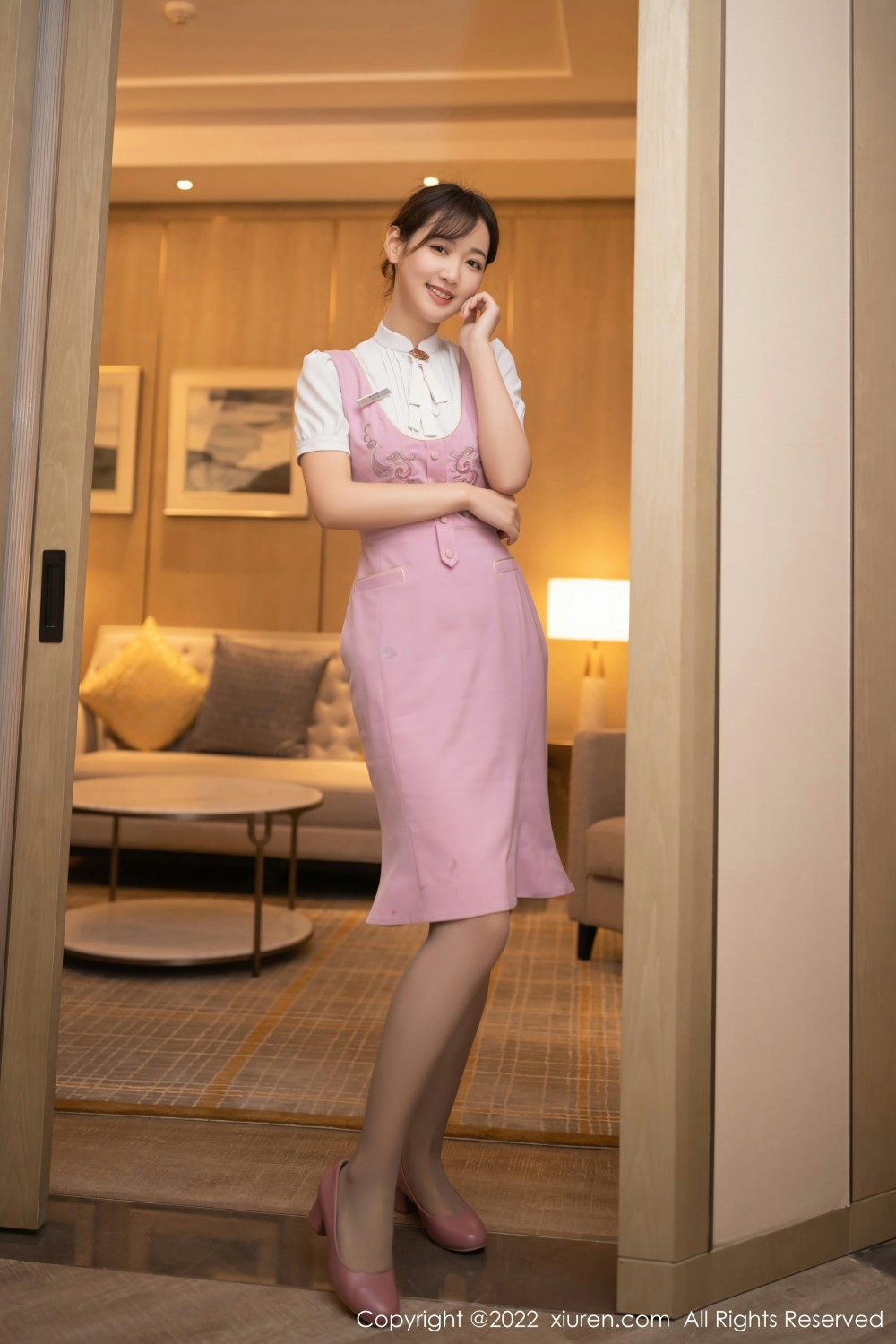 [XiuRen秀人网]No4647唐安琪空姐写真-[秀人套图]