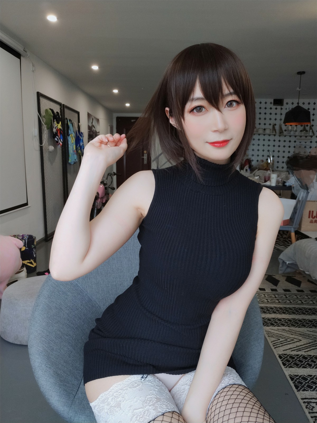 Coser小姐姐白银–黑色包臀裙-COSPLAY