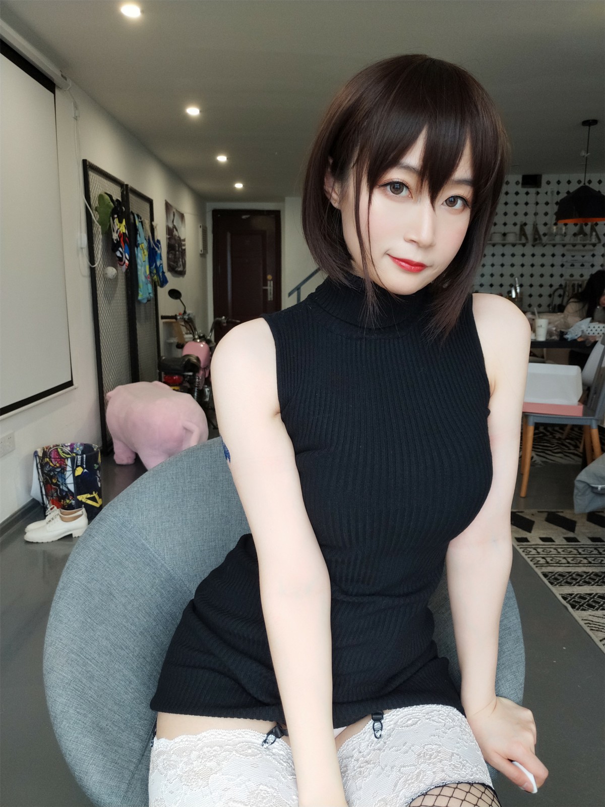 Coser小姐姐白银–黑色包臀裙-COSPLAY