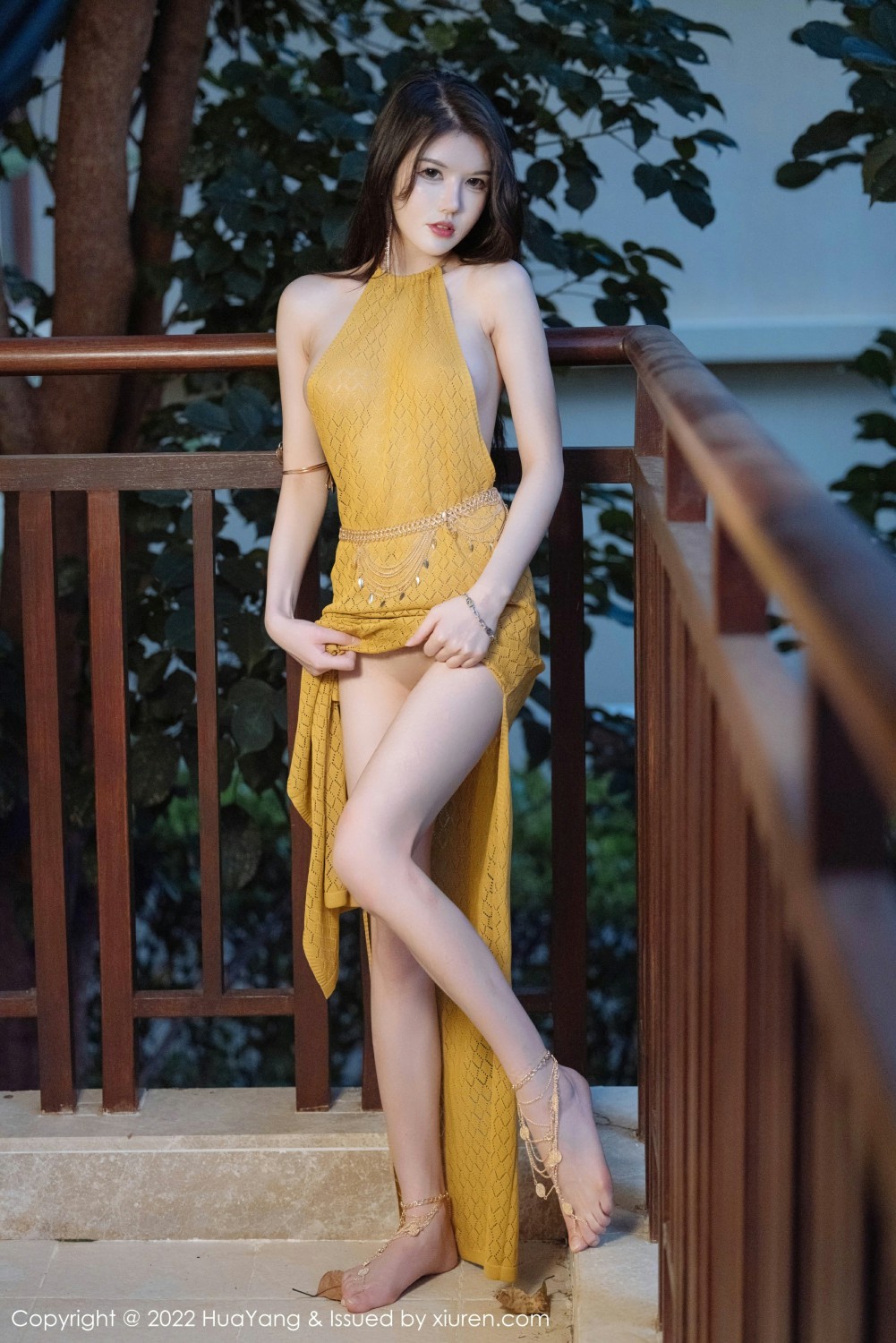 [HuaYang花漾写真]VOL490媛媛酱belle黄色连衣裙-[秀人套图]