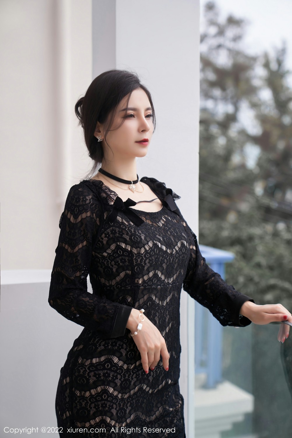 [XiuRen秀人网]No4668小蛮妖Yummy黑色连衣裙-[秀人套图]