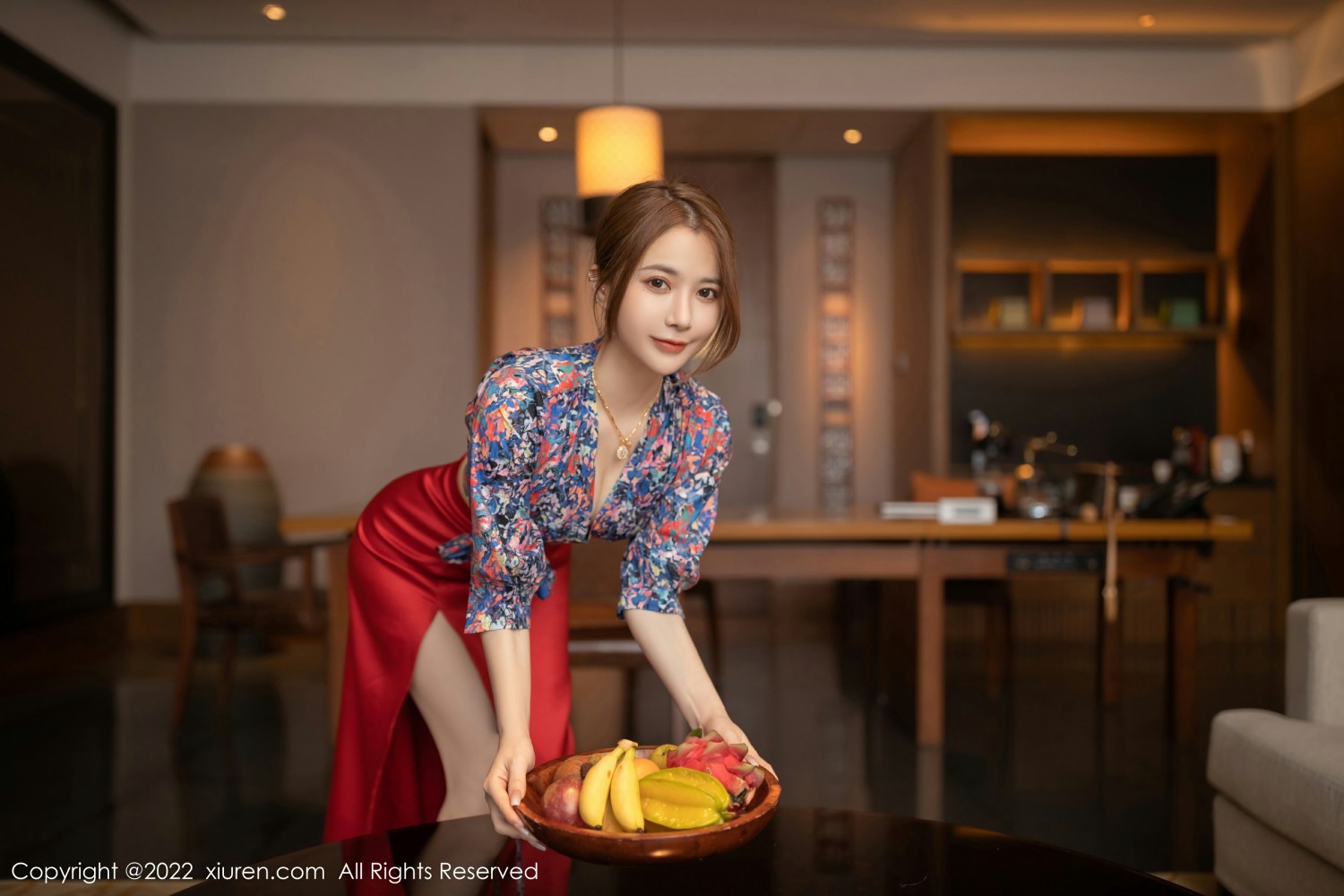 [XiuRen秀人网]No4674鱼子酱Fish性感红裙-[秀人套图]