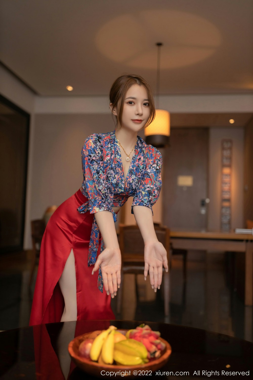 [XiuRen秀人网]No4674鱼子酱Fish性感红裙-[秀人套图]