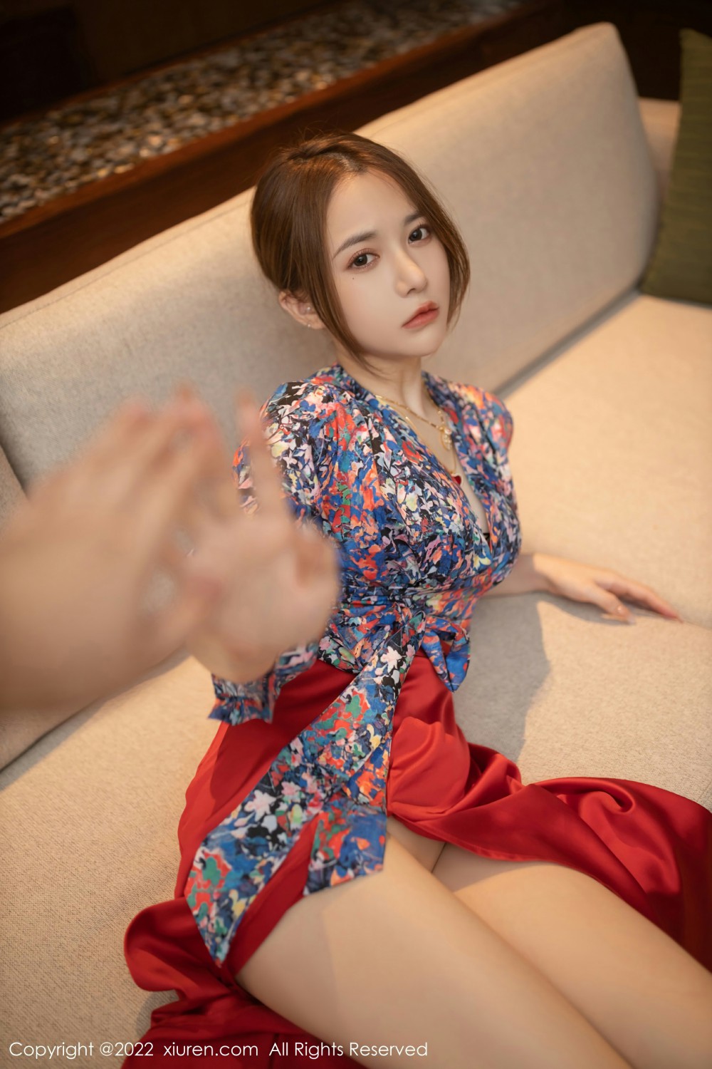 [XiuRen秀人网]No4674鱼子酱Fish性感红裙-[秀人套图]