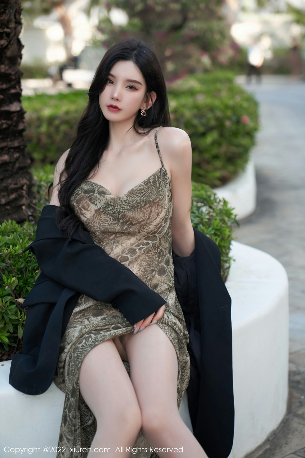 [XiuRen秀人网]No4676周于希Sally妩媚含情-[秀人套图]