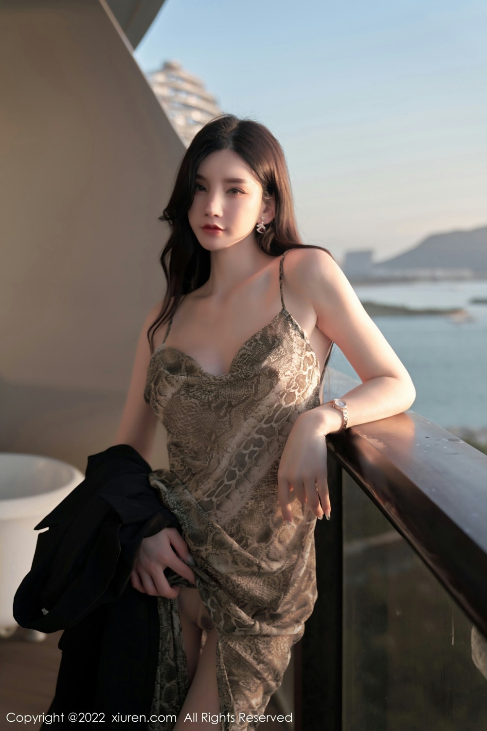 [XiuRen秀人网]No4676周于希Sally妩媚含情-[秀人套图]