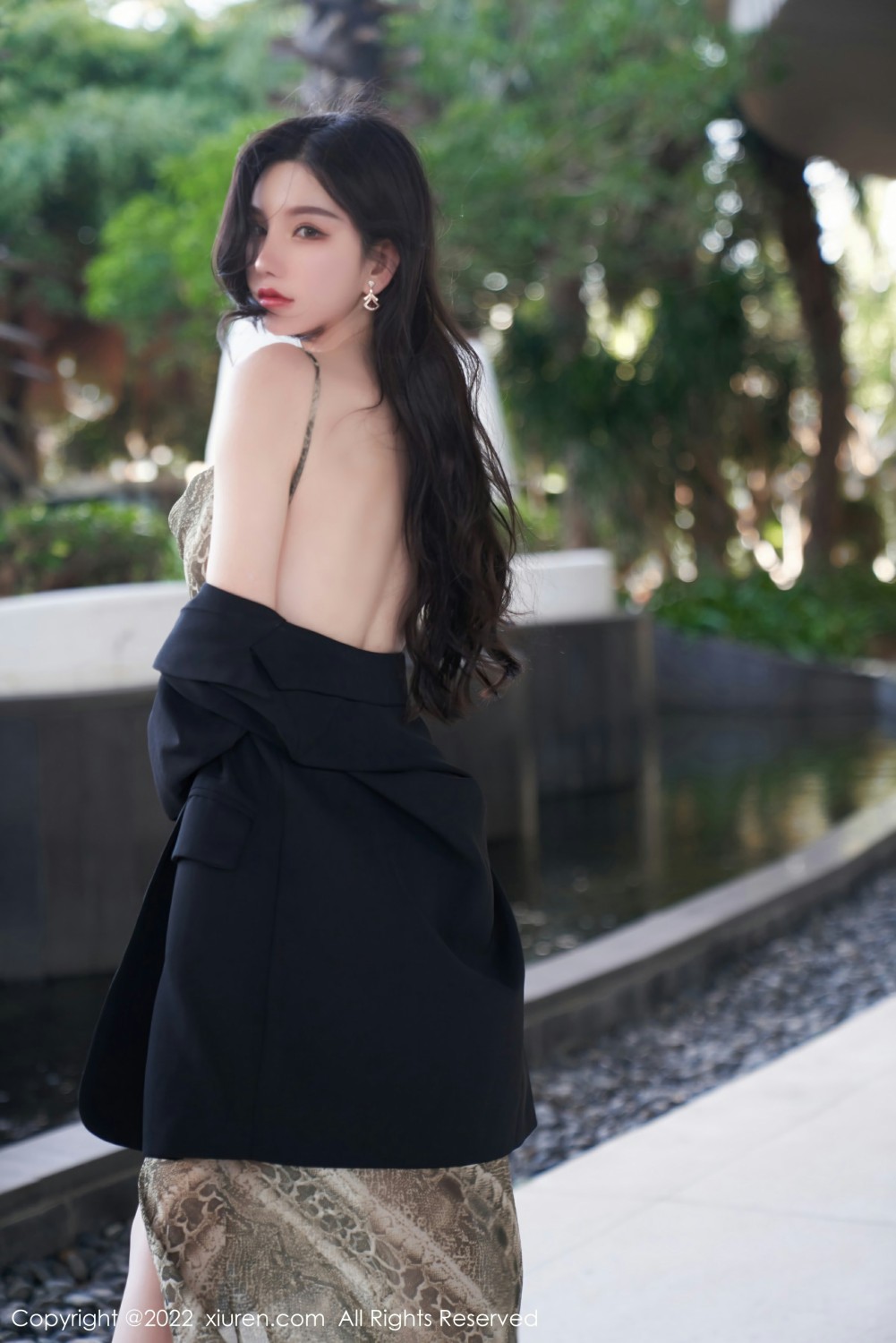 [XiuRen秀人网]No4676周于希Sally妩媚含情-[秀人套图]