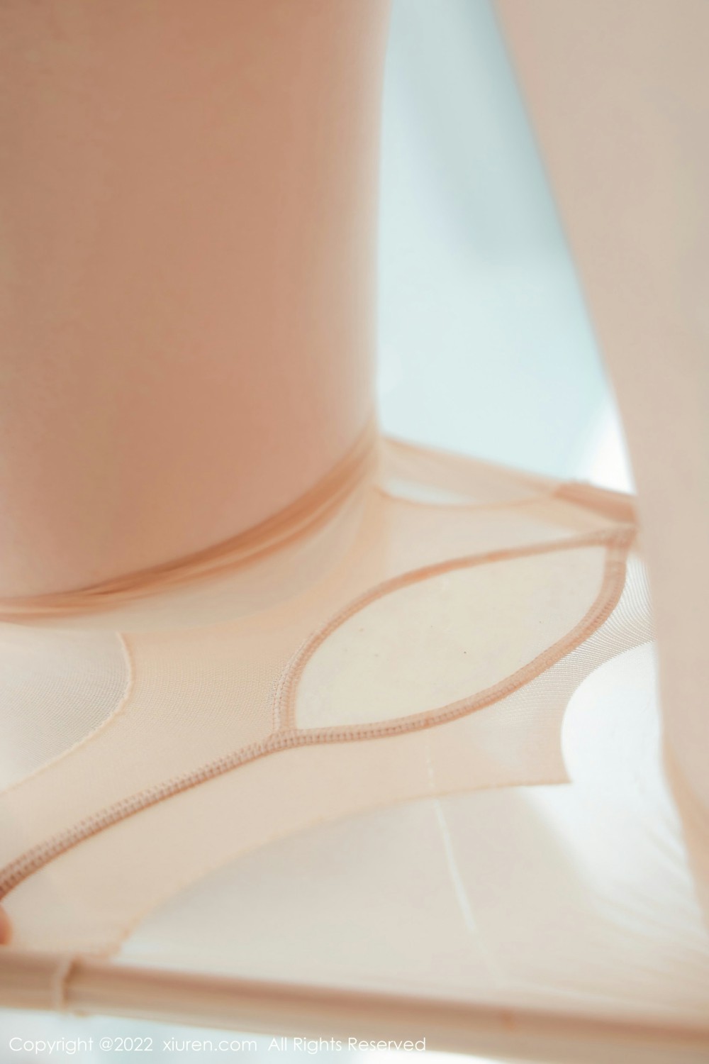 [XiuRen秀人网]No4689Arude薇薇制服诱惑-[秀人套图]