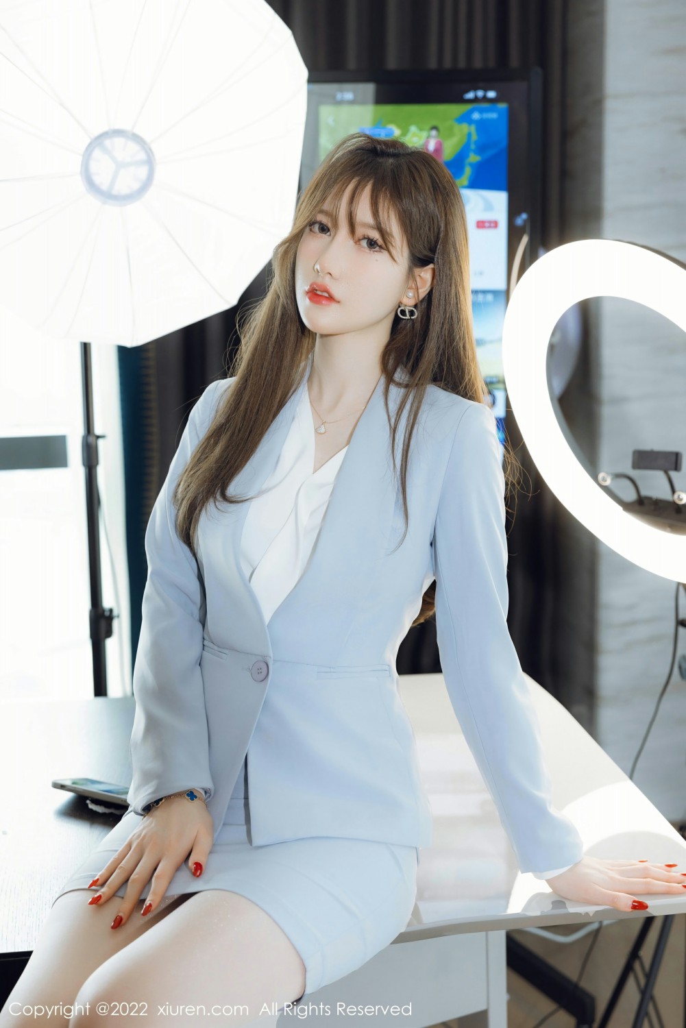 [XiuRen秀人网]No4658美桃酱制服系列-[秀人套图]