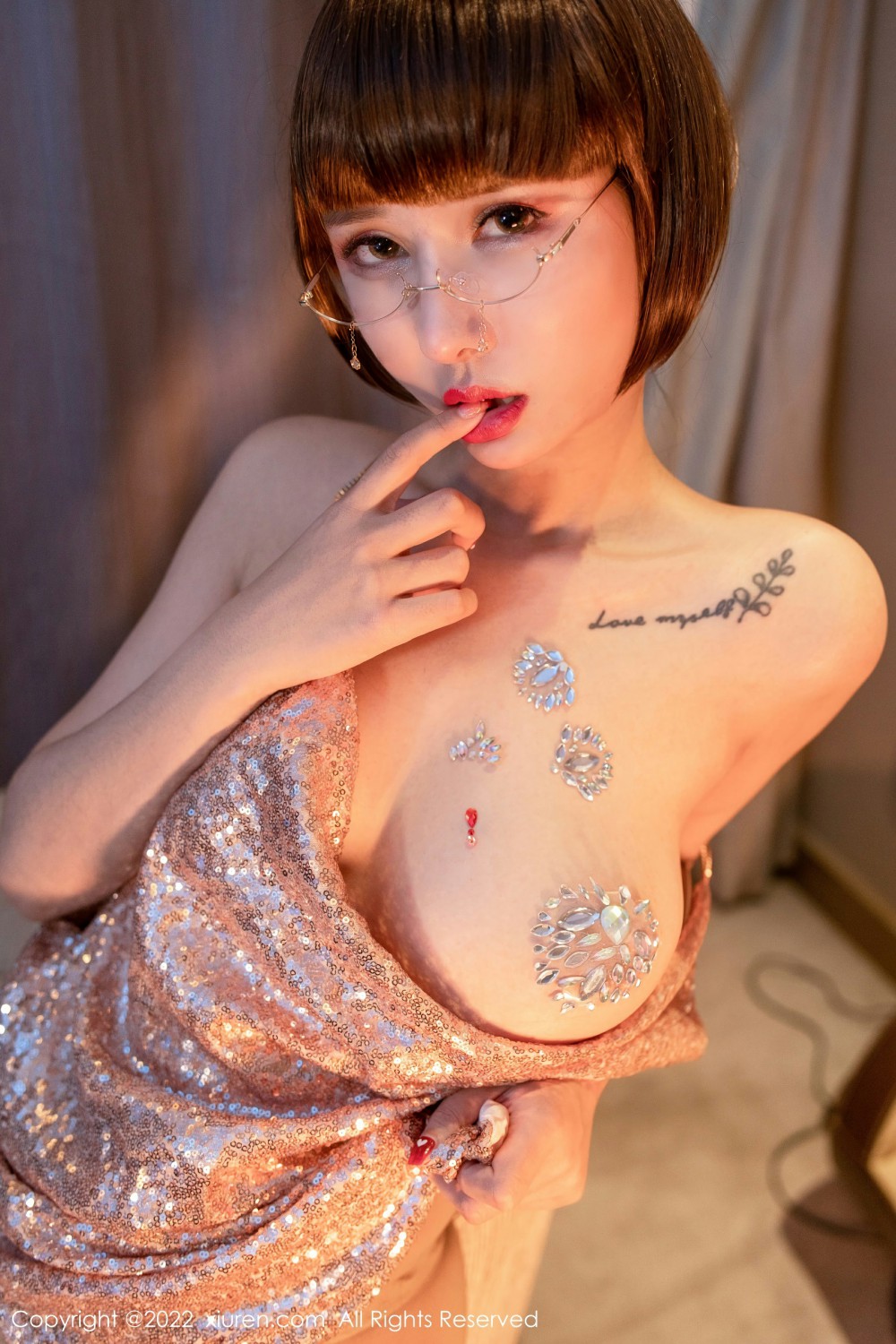 [XiuRen秀人网]No4696夏沫沫tifa丰乳肥臀-[秀人套图]