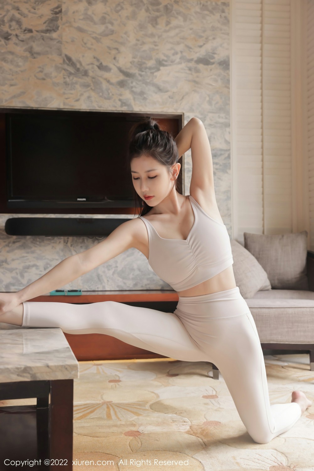 [XiuRen秀人网]No4698尹甜甜灼灼其华-[秀人套图]