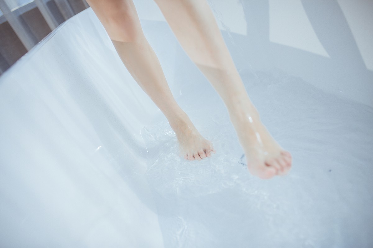 [Cosplay]过期米线线喵-浴缸-COSPLAY