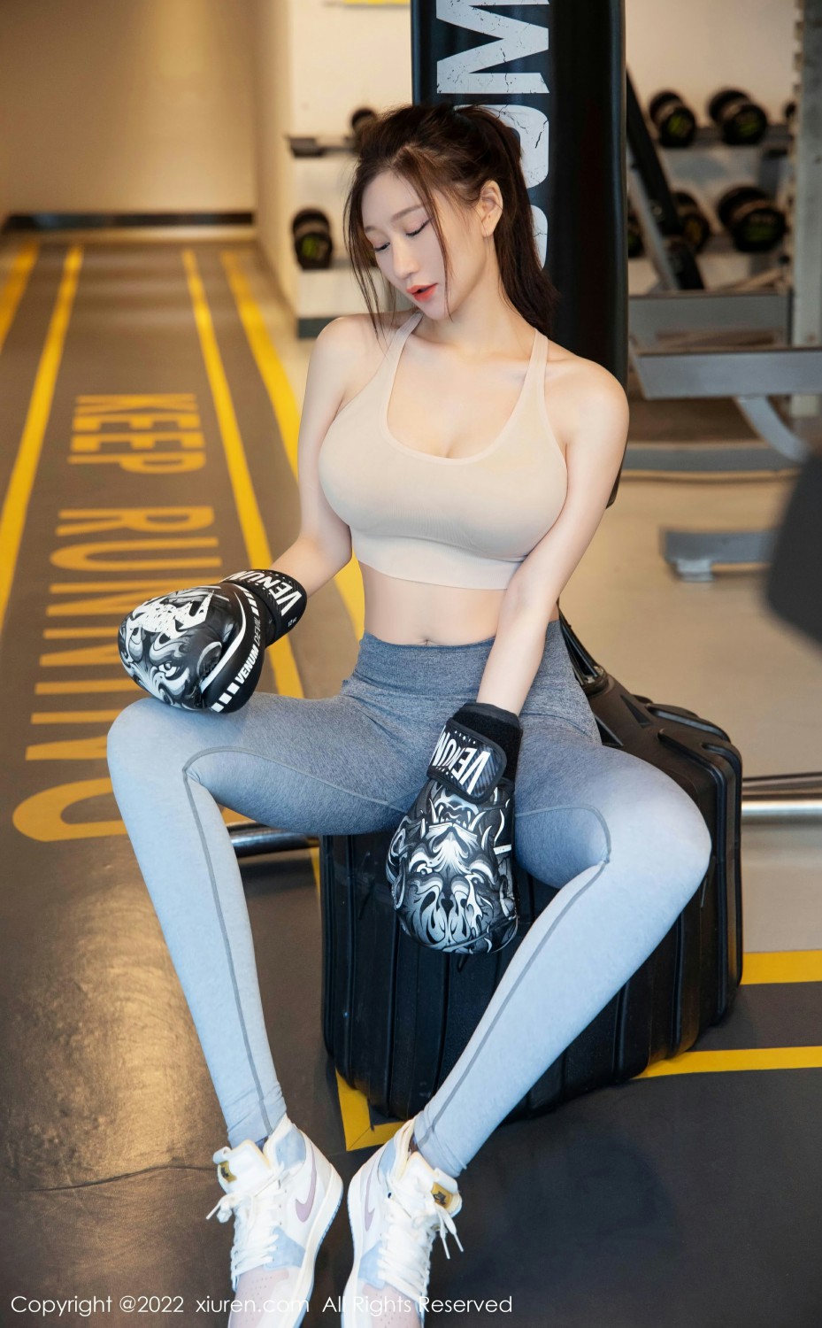 [XiuRen秀人网]No4703顾乔楠Cora健身房写真-[秀人套图]