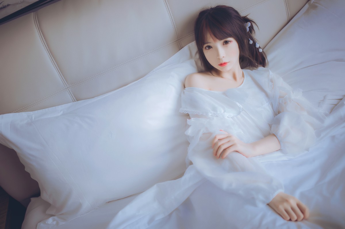 [Cosplay]疯猫ss-白色睡衣-COSPLAY