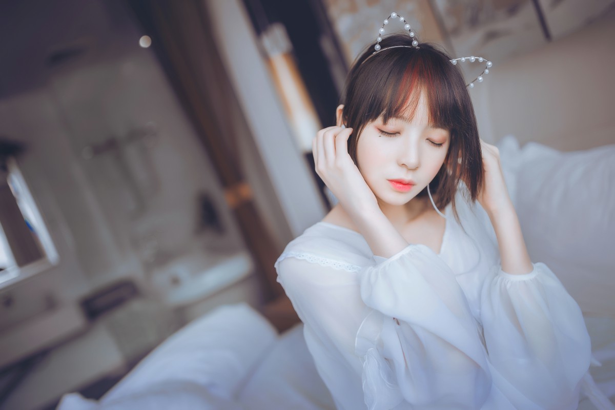 [Cosplay]疯猫ss-白色睡衣-COSPLAY