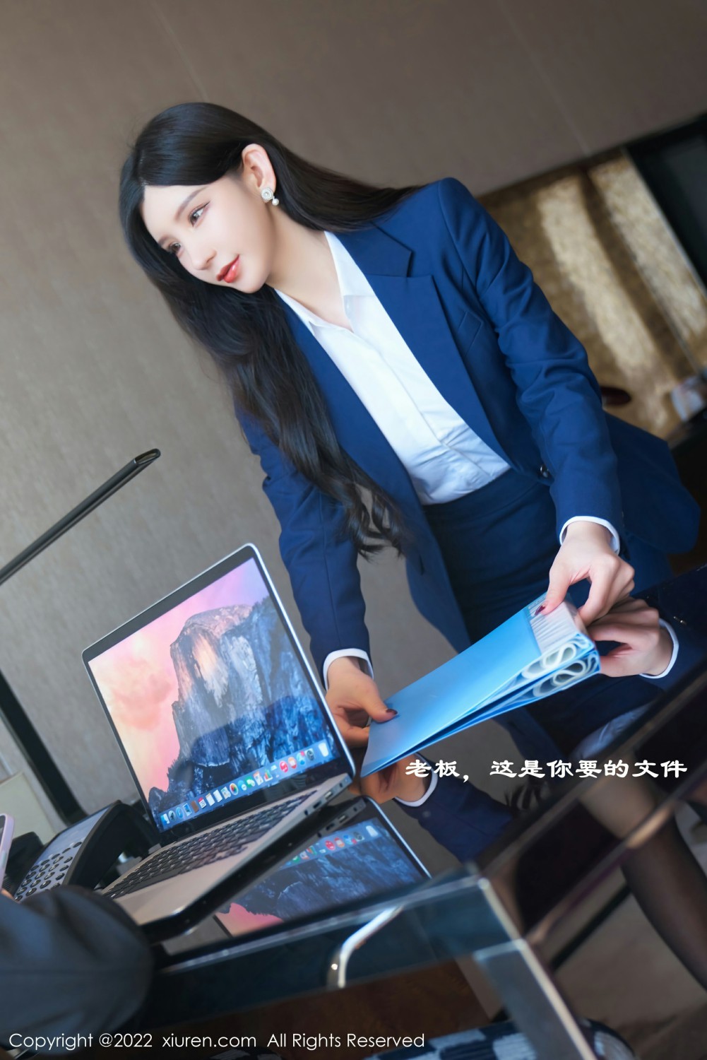 [XiuRen秀人网]No4708周于希Sally职场风云-[秀人套图]