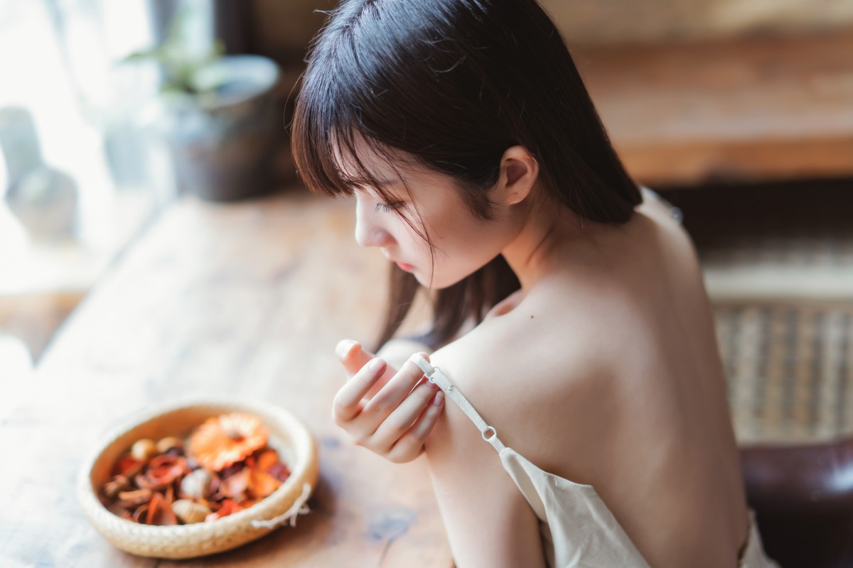 [喵糖映画]VOL005镜酱青涩的性感-COSPLAY