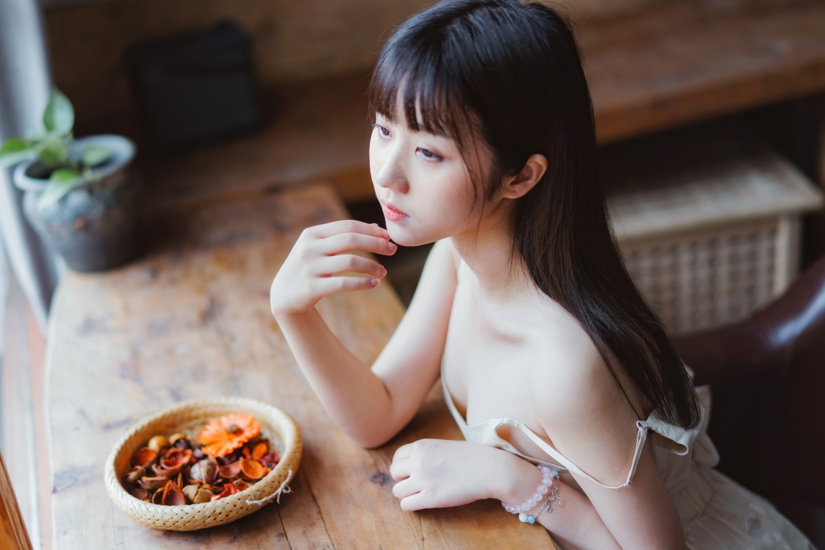 [喵糖映画]VOL005镜酱青涩的性感-COSPLAY