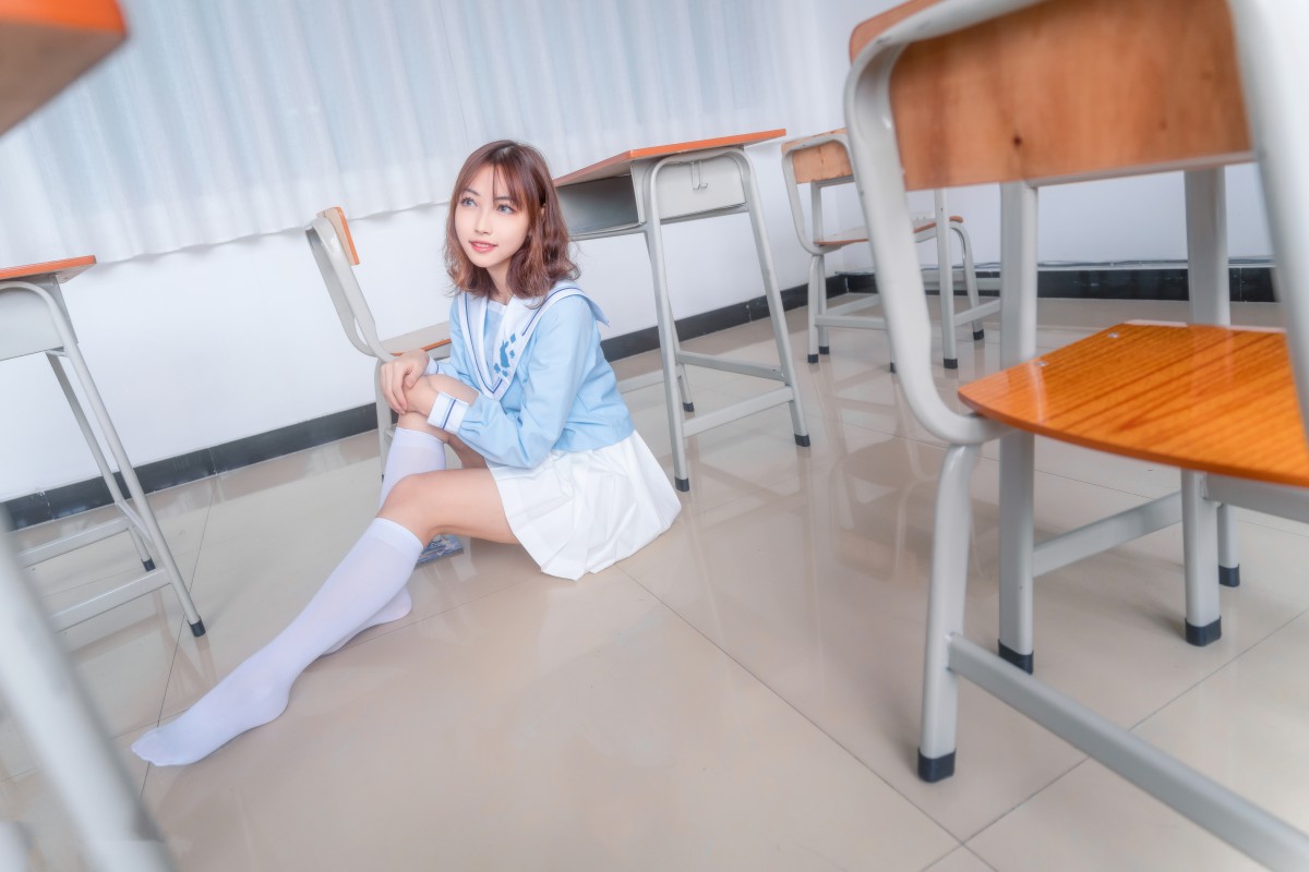 [喵糖映画]VOL009小黄鸭与白丝-COSPLAY