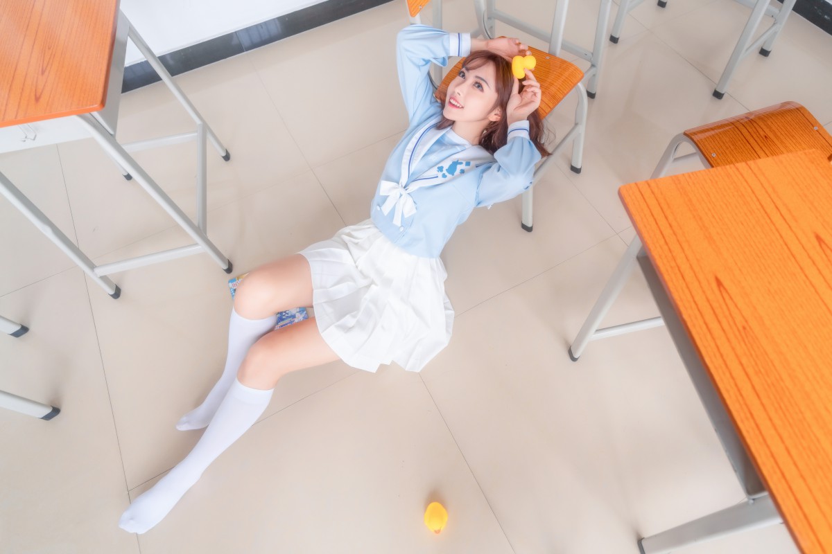 [喵糖映画]VOL009小黄鸭与白丝-COSPLAY