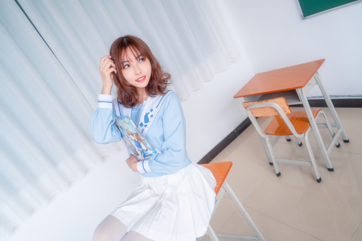 [喵糖映画]VOL009小黄鸭与白丝-COSPLAY