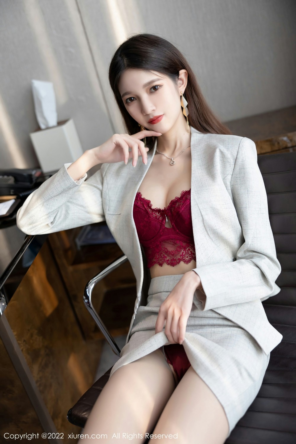 [XiuRen秀人网]No4713程程程-性感制服-[秀人套图]