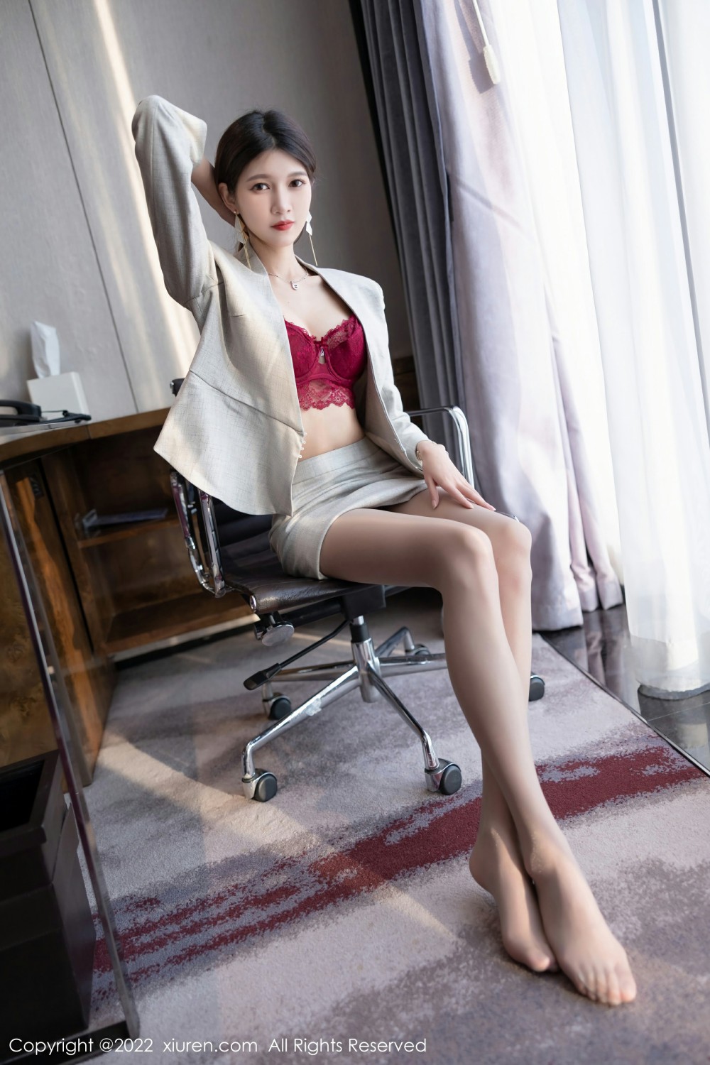 [XiuRen秀人网]No4713程程程-性感制服-[秀人套图]