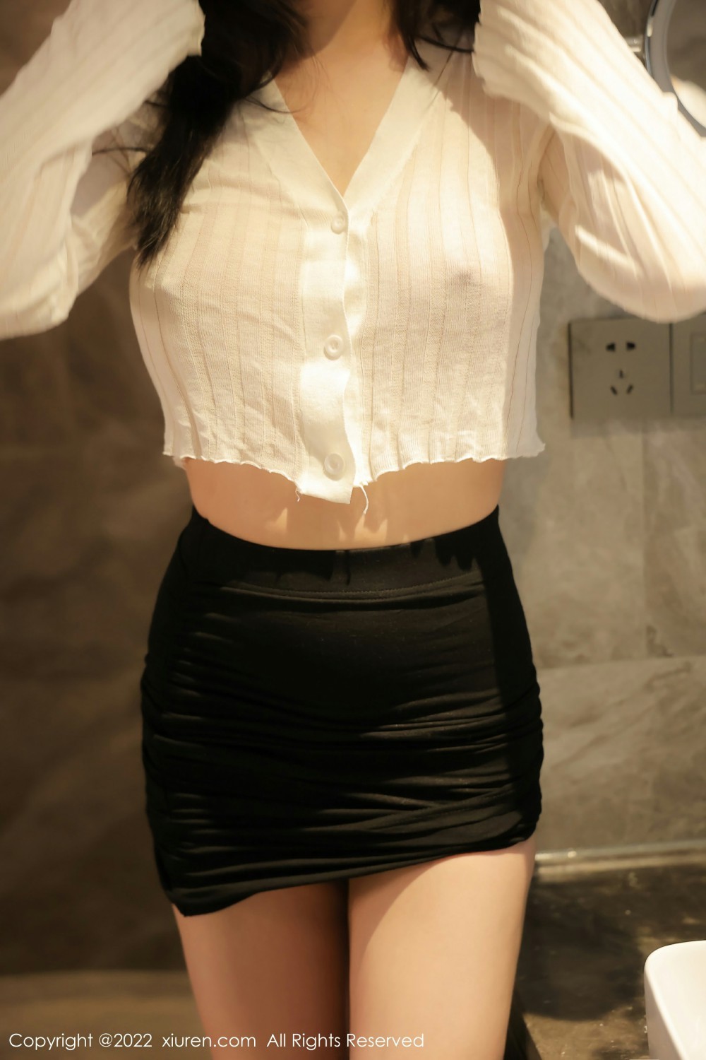 [XiuRen秀人网]No4737顾乔楠Cora透明纱衣-[秀人套图]