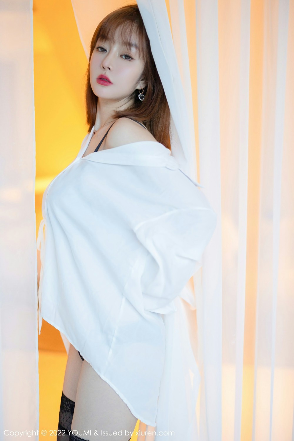 [YOUMI尤蜜荟]VOL767王雨纯黑色蕾丝-[秀人套图]