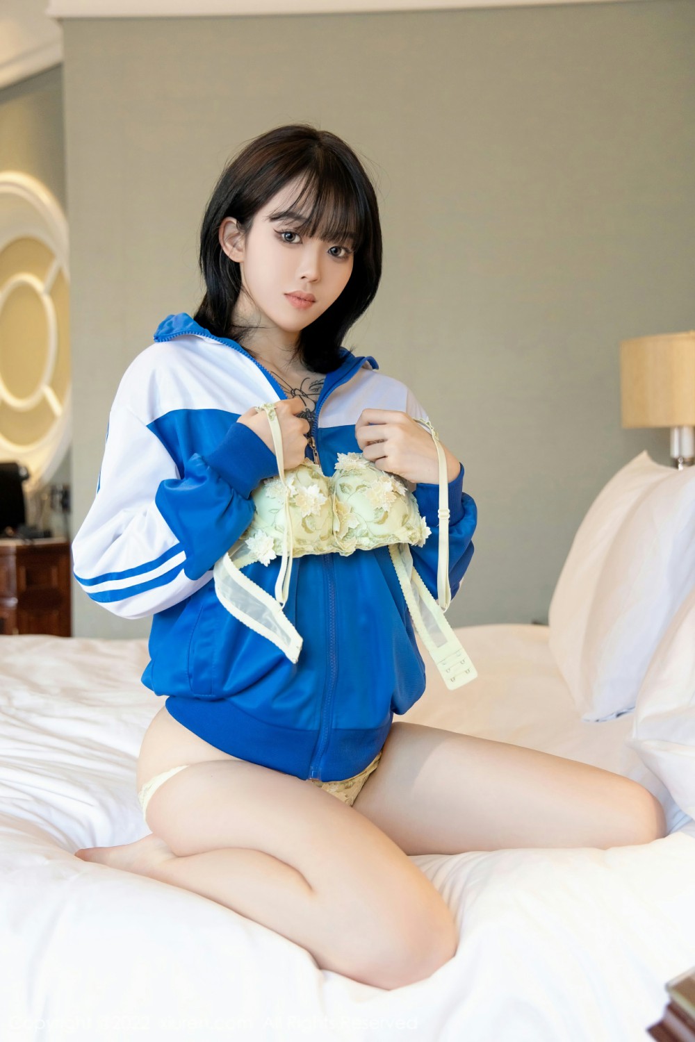 [XiuRen秀人网]No4838奶瓶-[秀人套图]