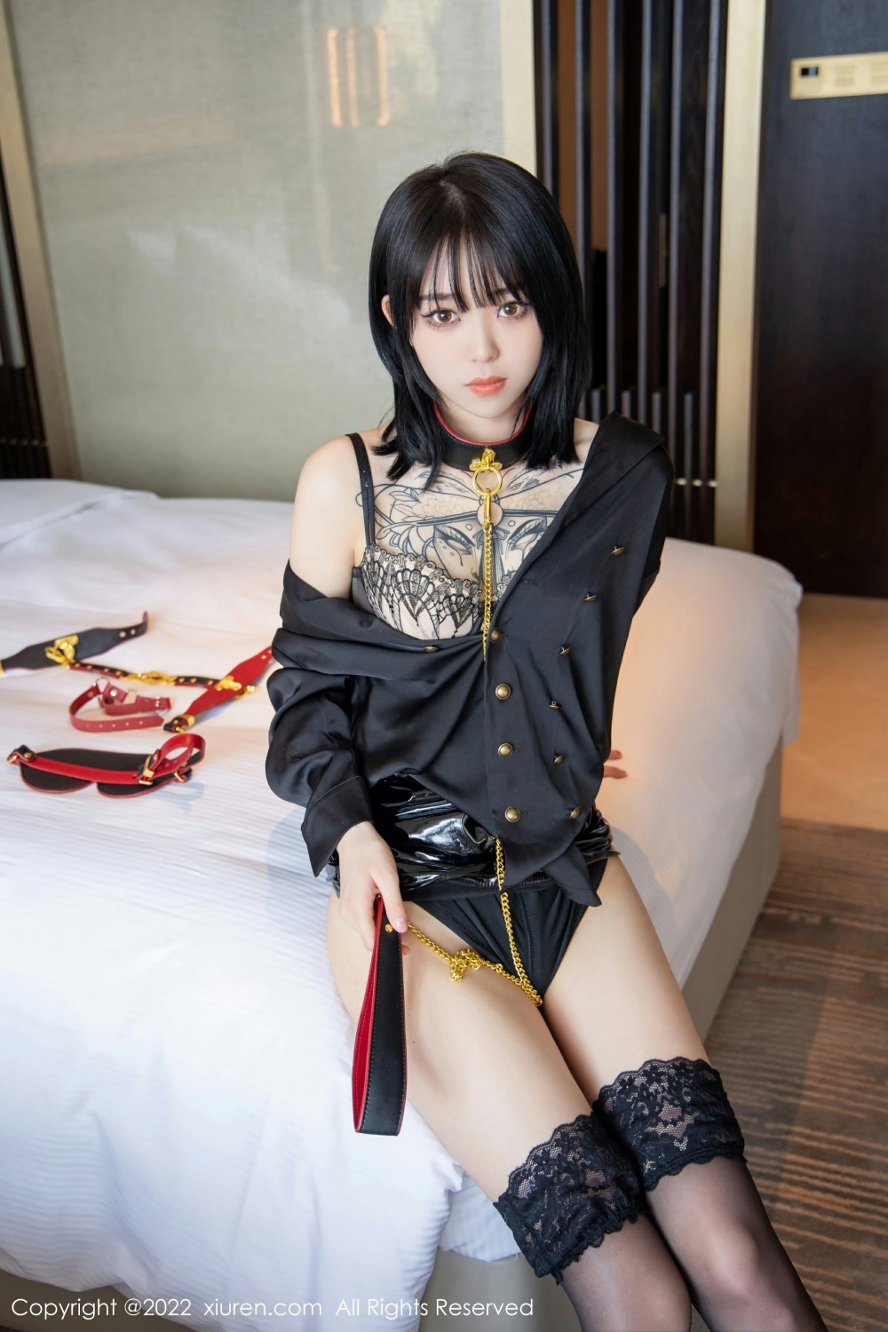 [XiuRen秀人网]No4927奶瓶-[秀人套图]