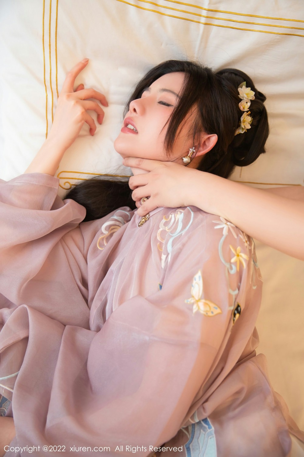 [XiuRen秀人网]No4945就是阿朱啊-[秀人套图]