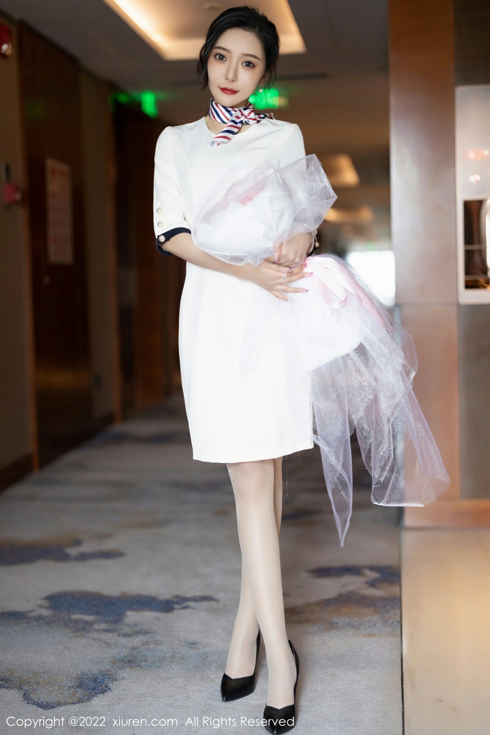 [XiuRen秀人网]No4963王馨瑶yanni-[秀人套图]