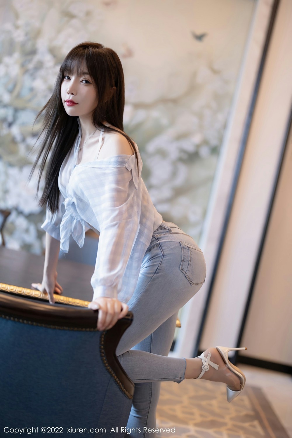 [XiuRen秀人网]No4976芝芝Booty-[秀人套图]