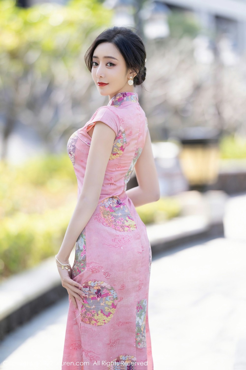 [XiuRen秀人网]20220513No5007王馨瑶yanni-[秀人套图]