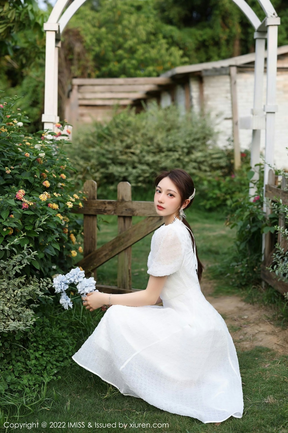 [IMISS爱蜜社]20220517VOL682Lynn刘奕宁-[秀人套图]