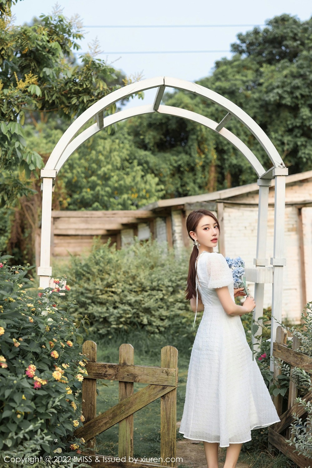 [IMISS爱蜜社]20220517VOL682Lynn刘奕宁-[秀人套图]