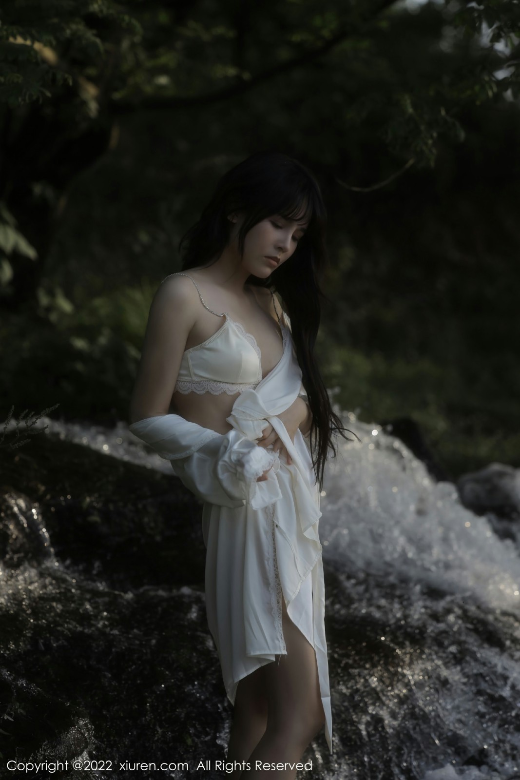 [XiuRen秀人网]20220602No5098许嘉欣-[秀人套图]