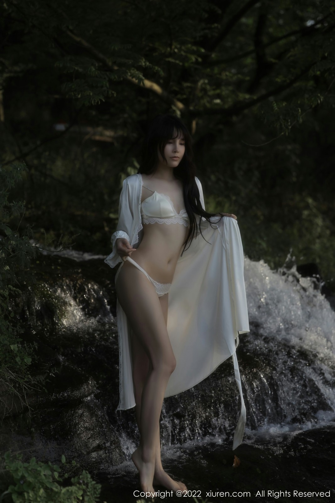 [XiuRen秀人网]20220602No5098许嘉欣-[秀人套图]