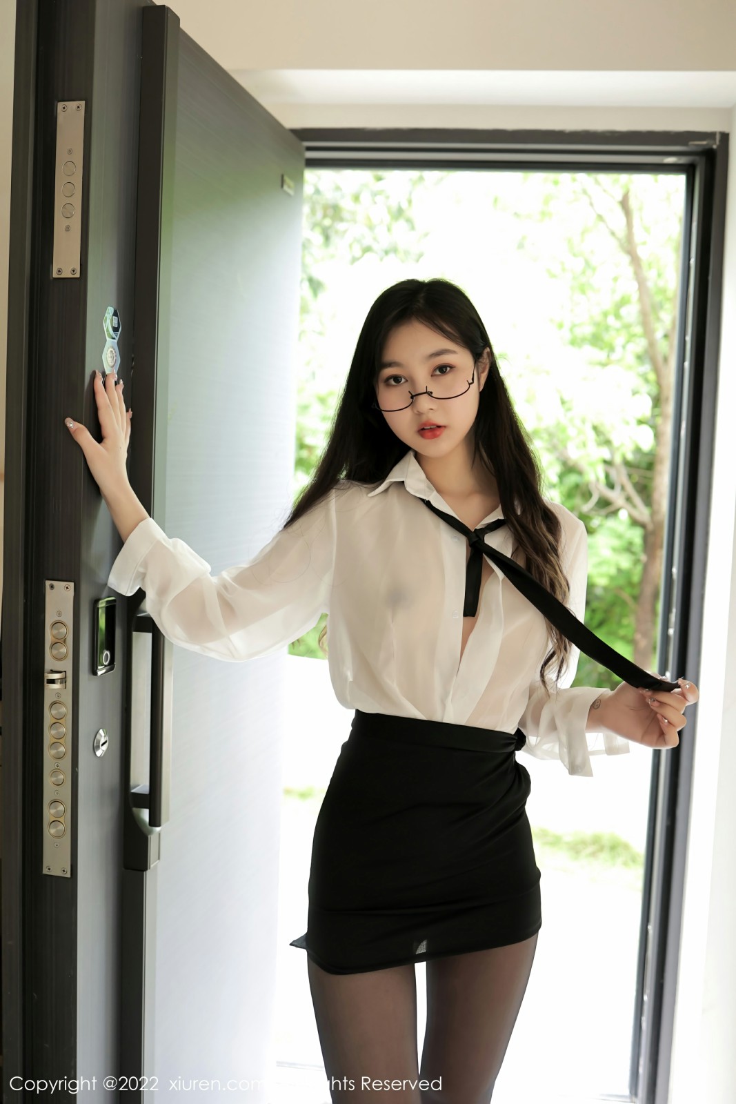 [XiuRen秀人网]20220608No5117谢晚晚-[秀人套图]