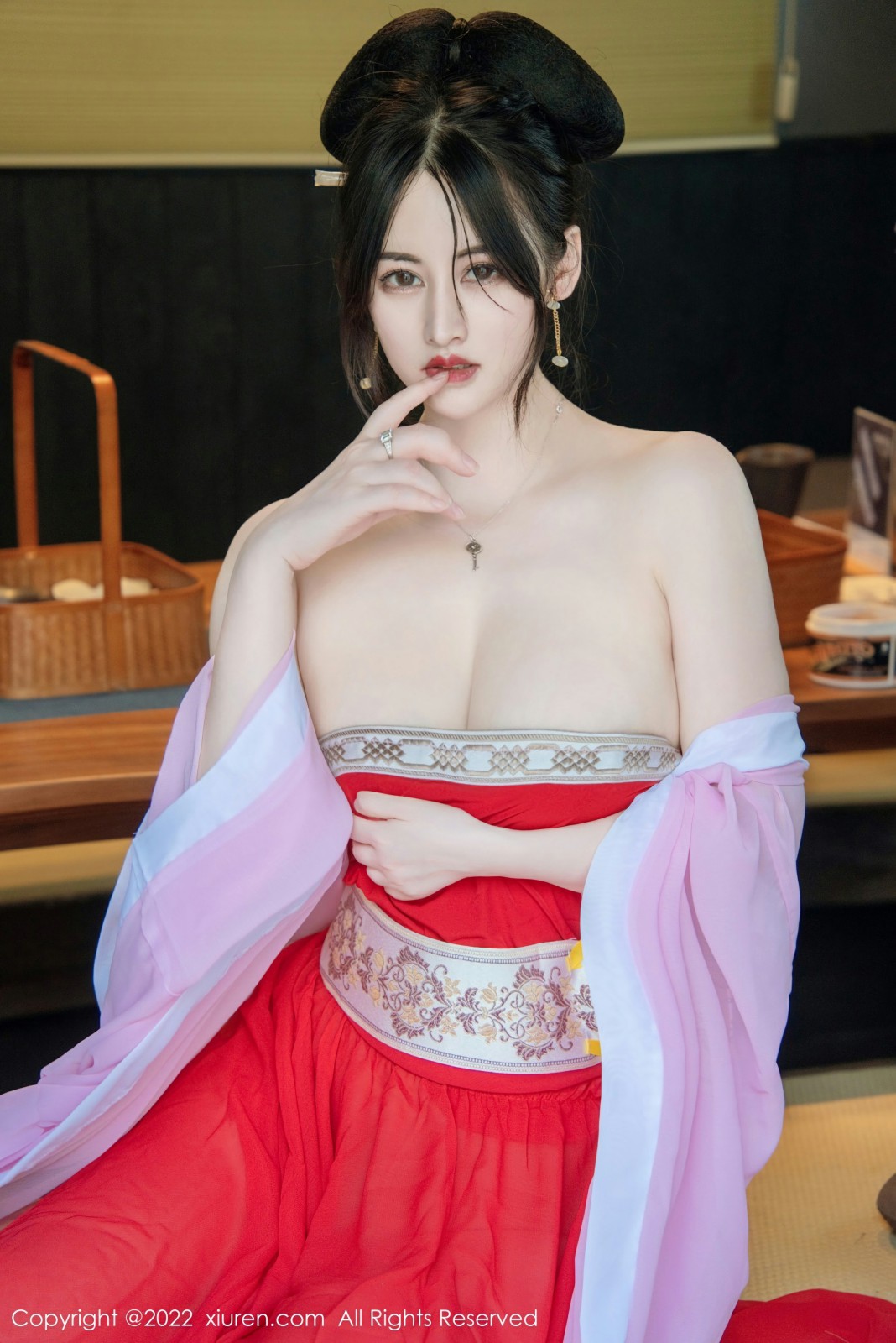 [XiuRen秀人网]20220614No5141诗诗kiki-[秀人套图]