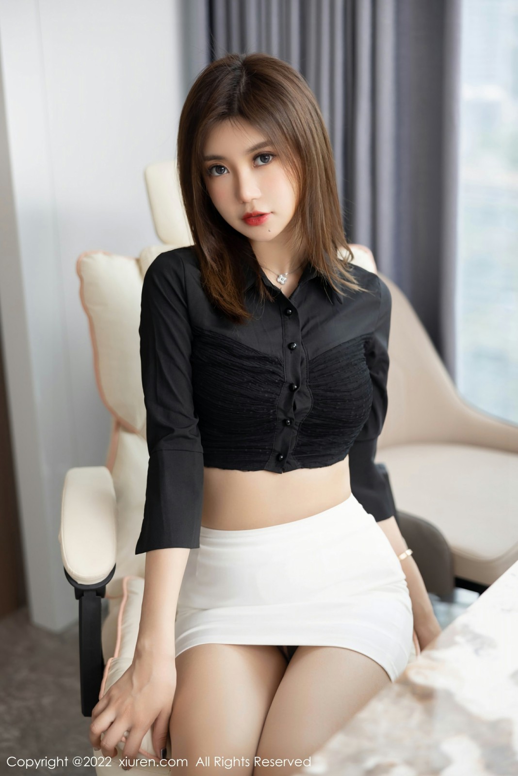 [XiuRen秀人网]20220617No5160绮里嘉ula-[秀人套图]