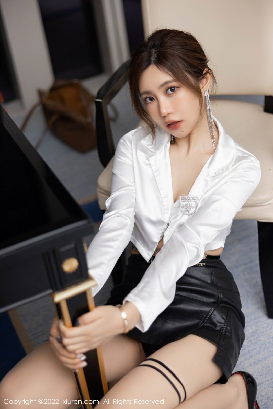 [XiuRen秀人网]20220624No5189绮里嘉ula-[秀人套图]