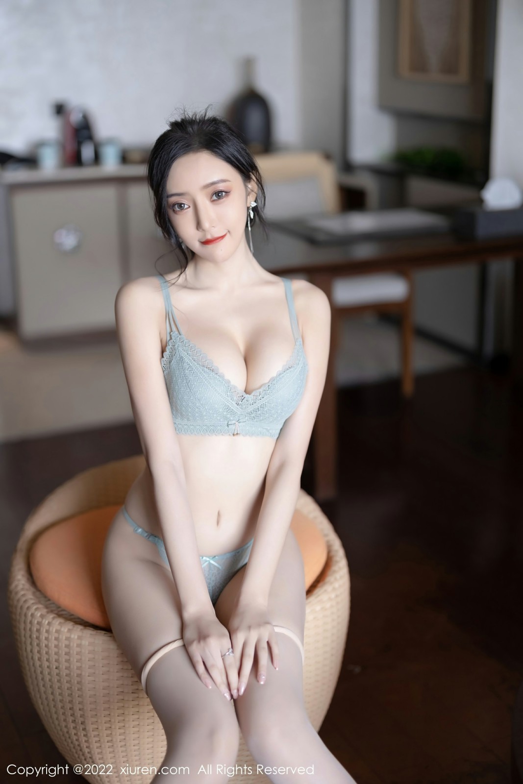 [XiuRen秀人网]20220627No5194王馨瑶yanni-[秀人套图]