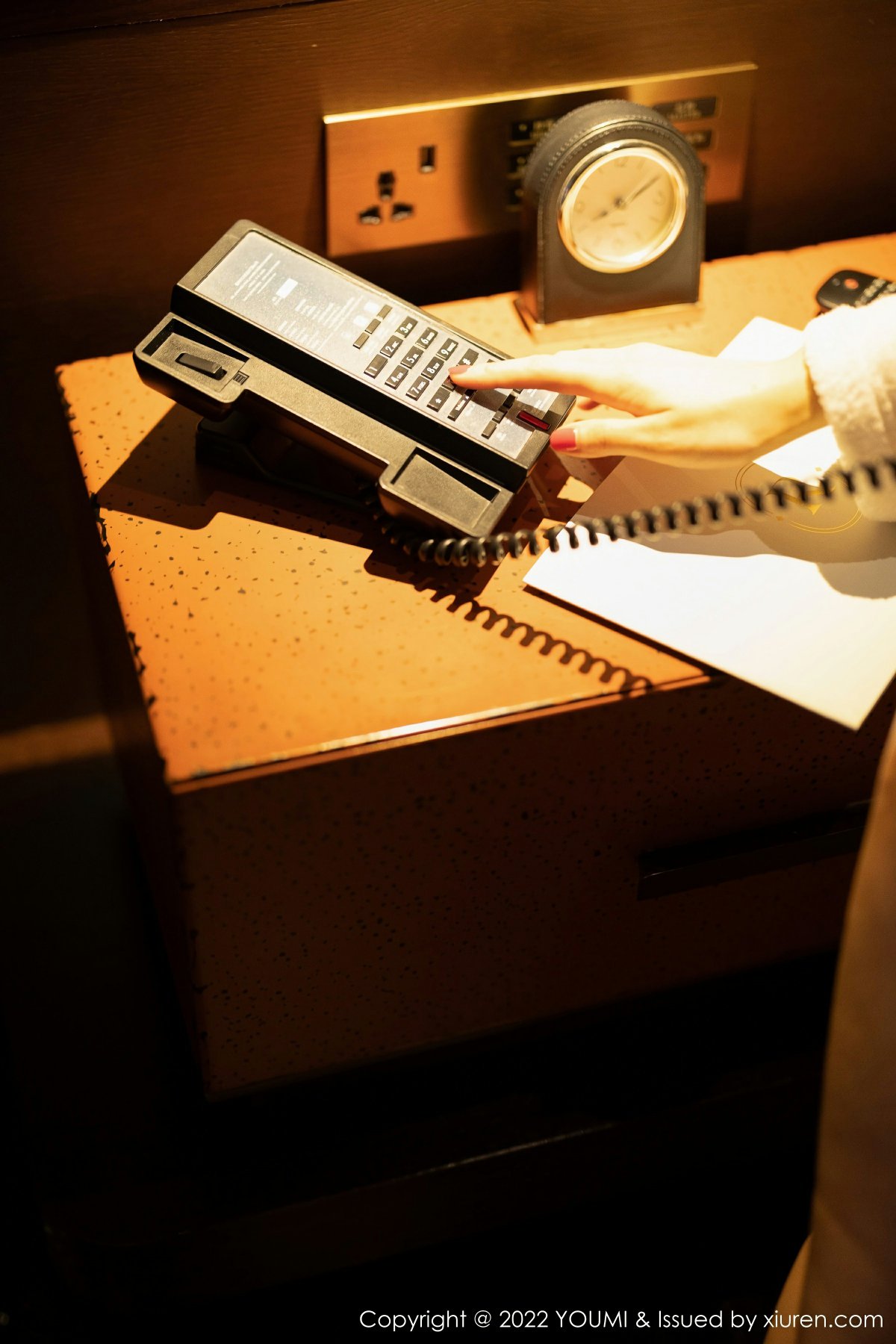 [YOUMI尤蜜荟]20220715VOL816奶瓶土肥圆矮挫丑黑穷-[秀人套图]