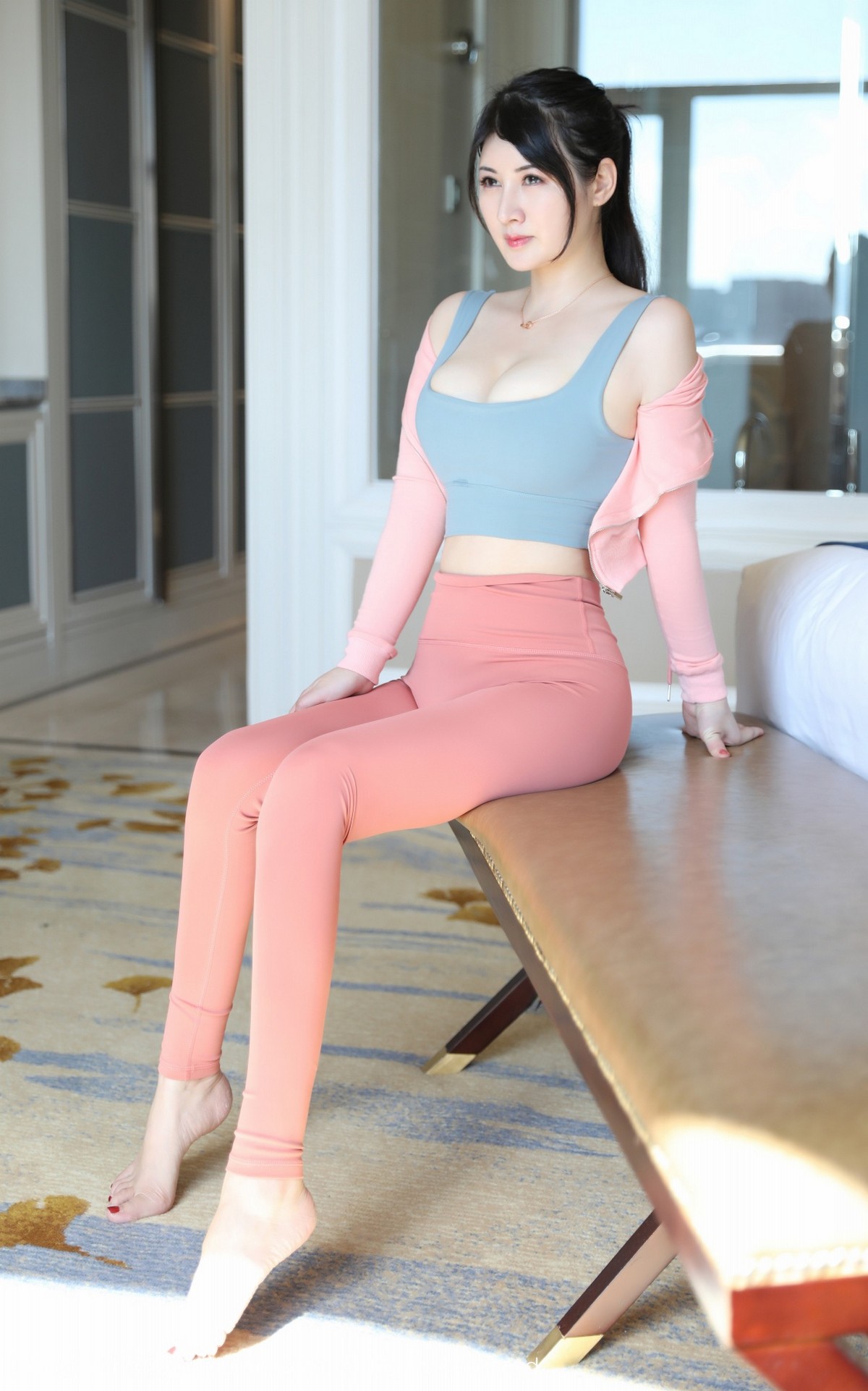 【XiuRen秀人網】20220809Vol5406詩詩kiki【55P】-[秀人套图]