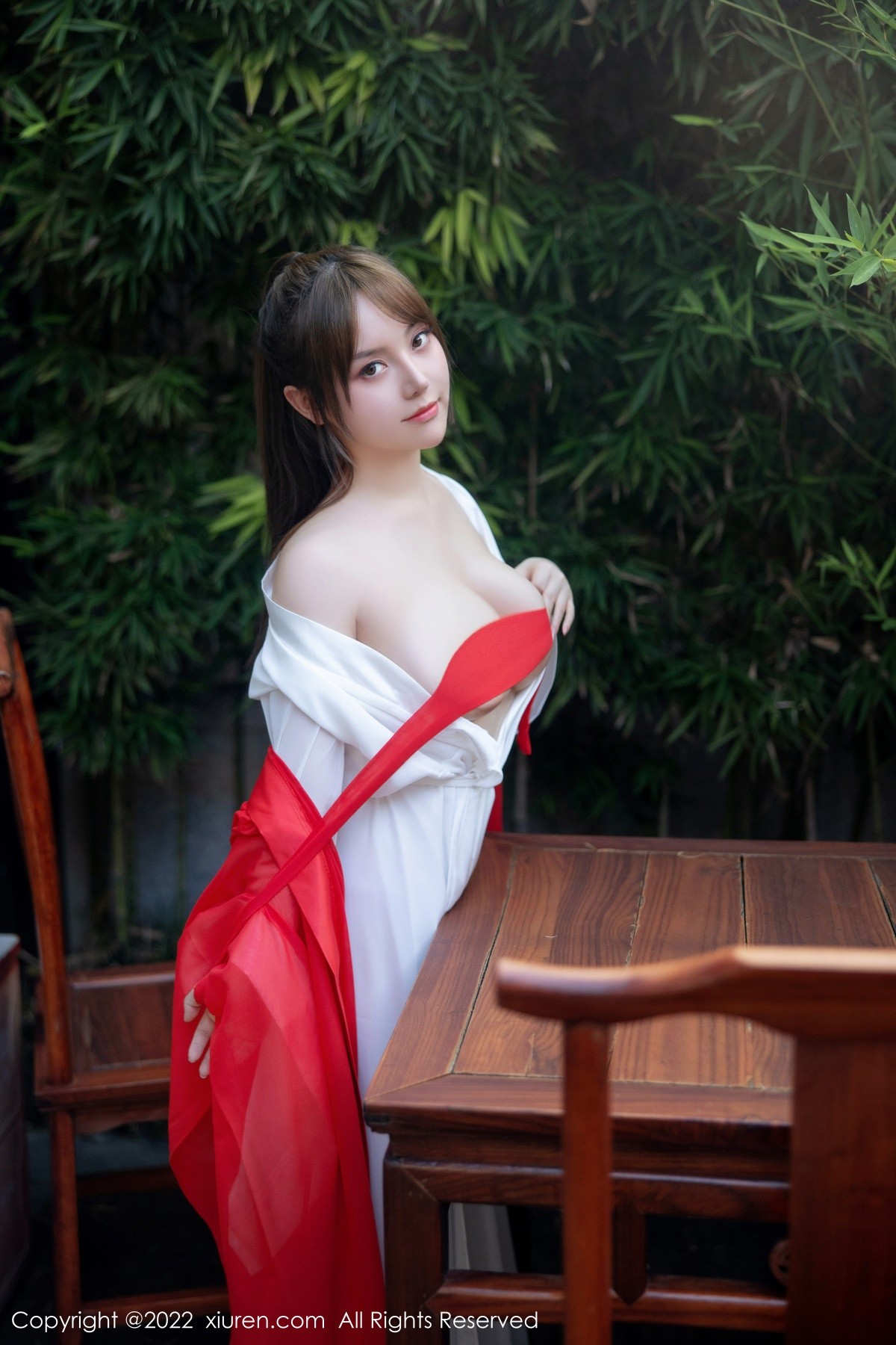 【XiuRen秀人網】20220810Vol5414豆瓣醬【80P】-[秀人套图]