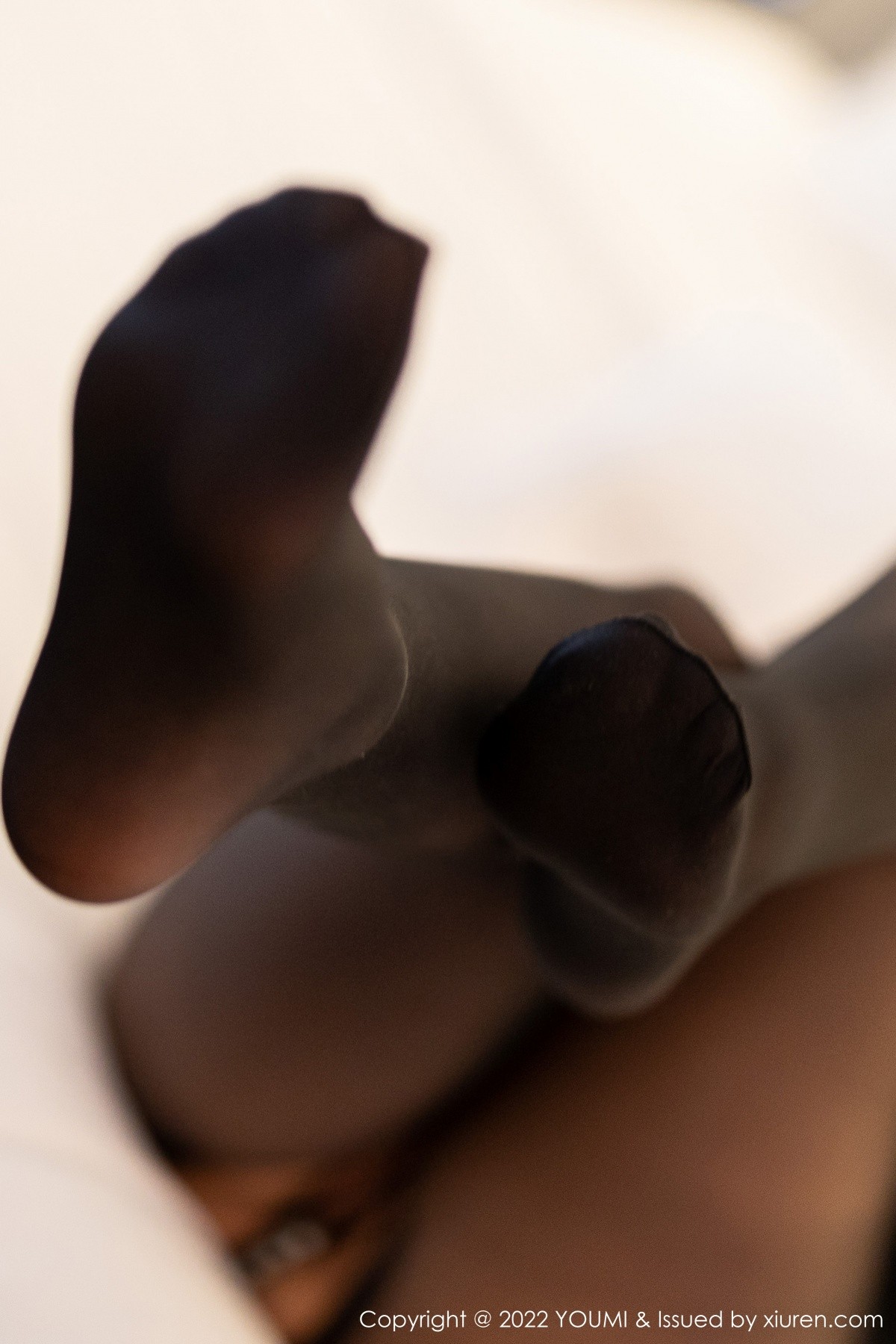 【YOUMI尤蜜荟】20220811Vol827laura阿姣【70P】-[秀人套图]