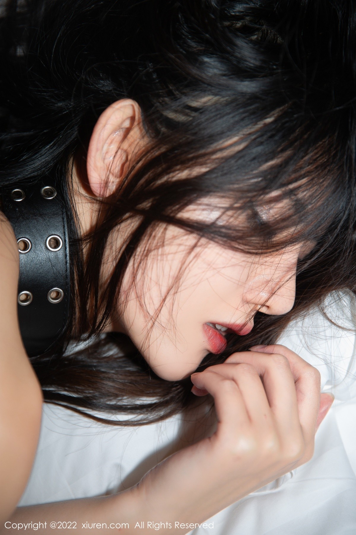 【XiuRen秀人網】20220812Vol5428就是阿朱啊【82P】-[秀人套图]