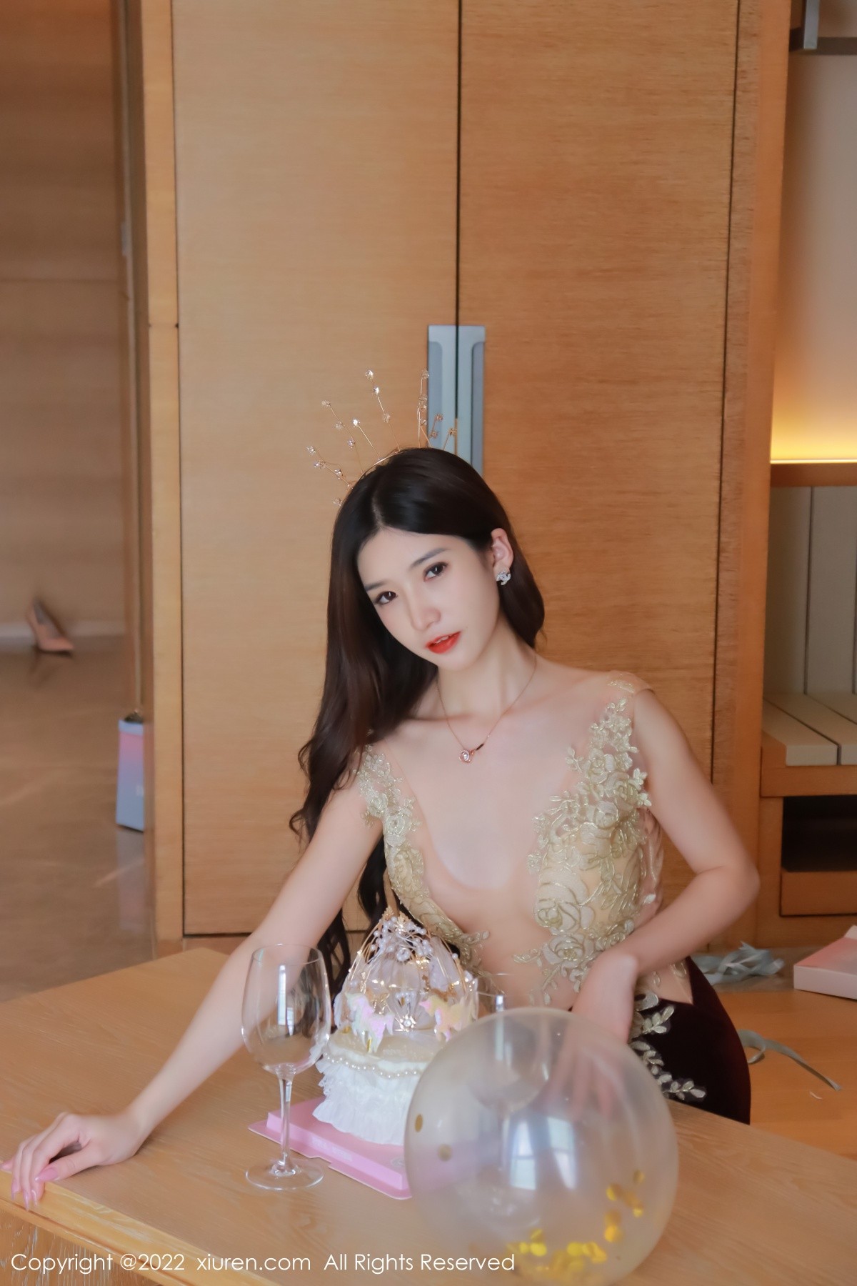 【XiuRen秀人網】20220812Vol5427hebe韓心雨【52P】-[秀人套图]